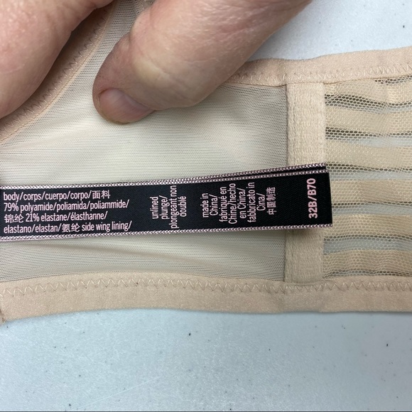 NWOT VS CREM Unlined Mesh Full-coverage Plunge, 32B. *P1034 - Picture 9 of 10